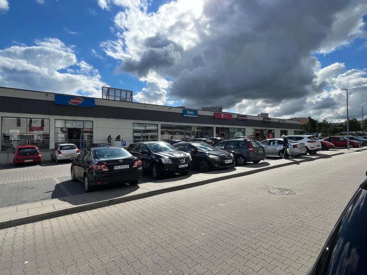 Appartamento Apartament Turkusowy Kalisz Esterno foto